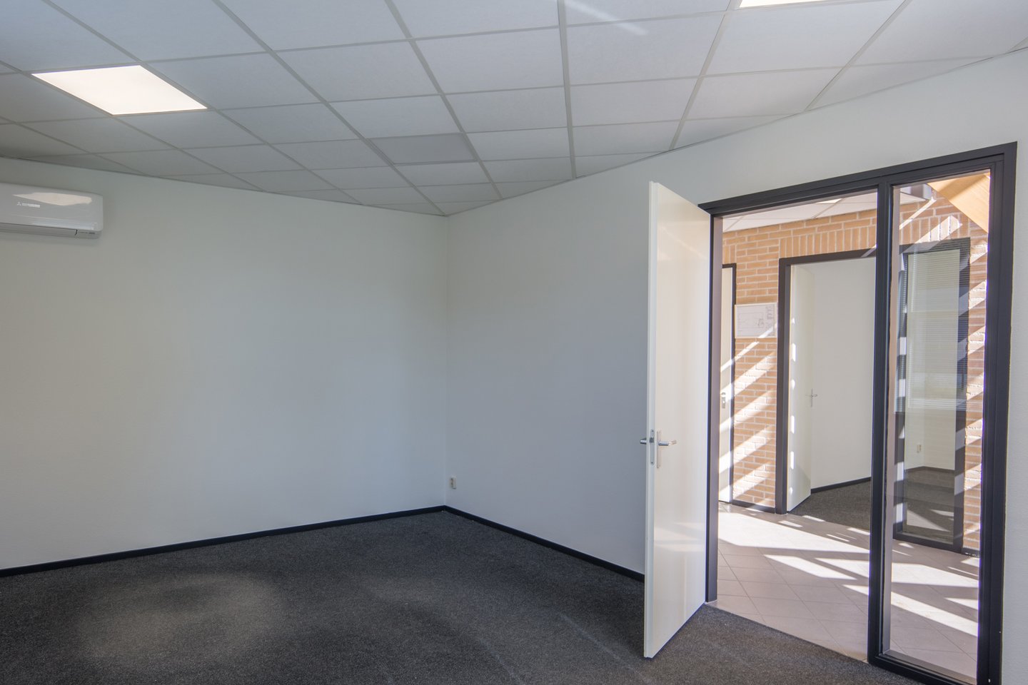 Bekijk foto 5 van EG-weg 14