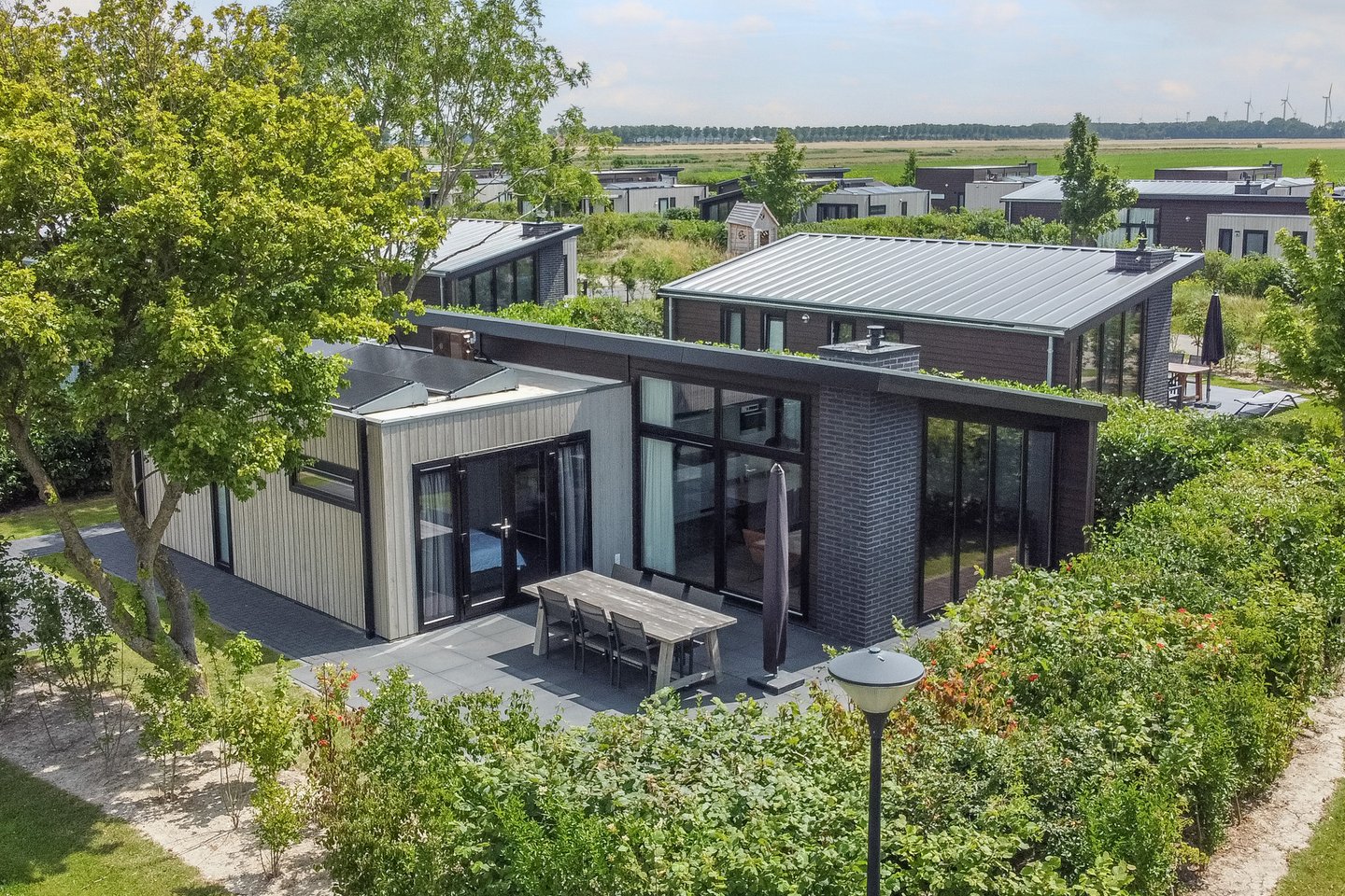 Bekijk foto 1 van Peuterdijk 50 -61