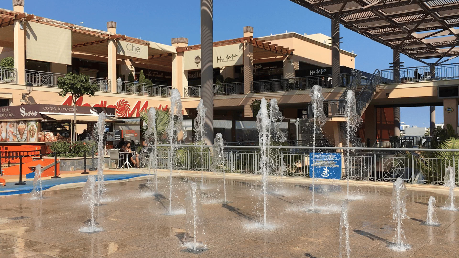 Foto 30 van Valentino Golf III