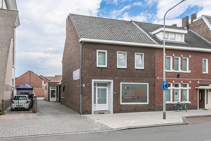 Kerkstraat 340, Brunssum