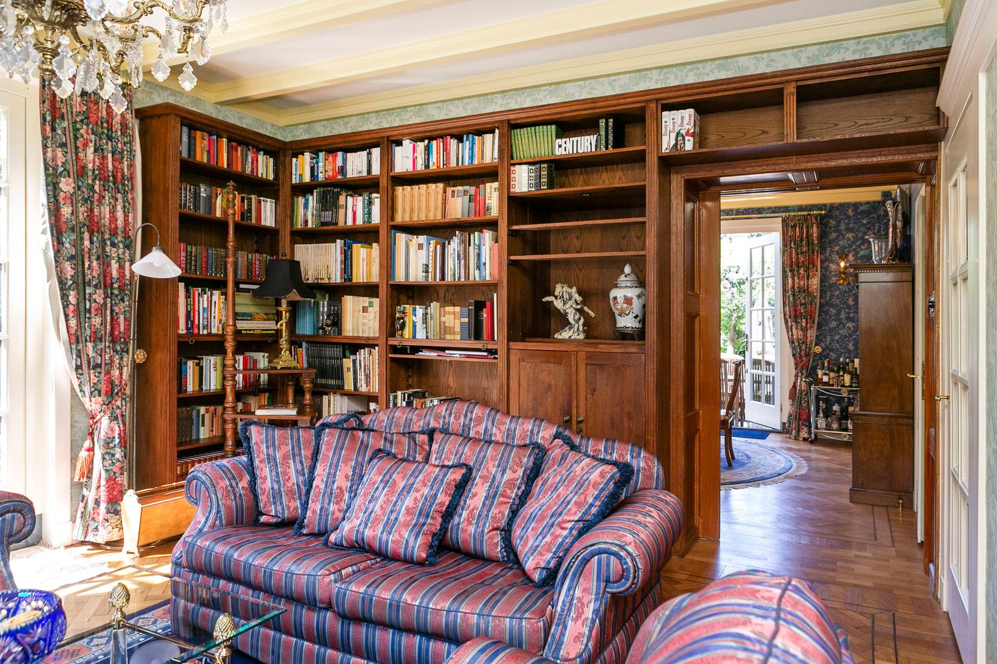 Foto 10 van Julianastraat 10