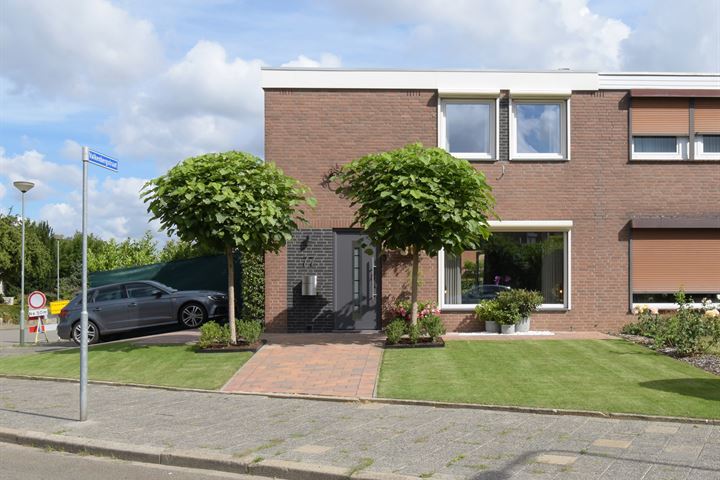 Koopwoningen Eygelshoven - Huizen Te Koop In Eygelshoven [funda]