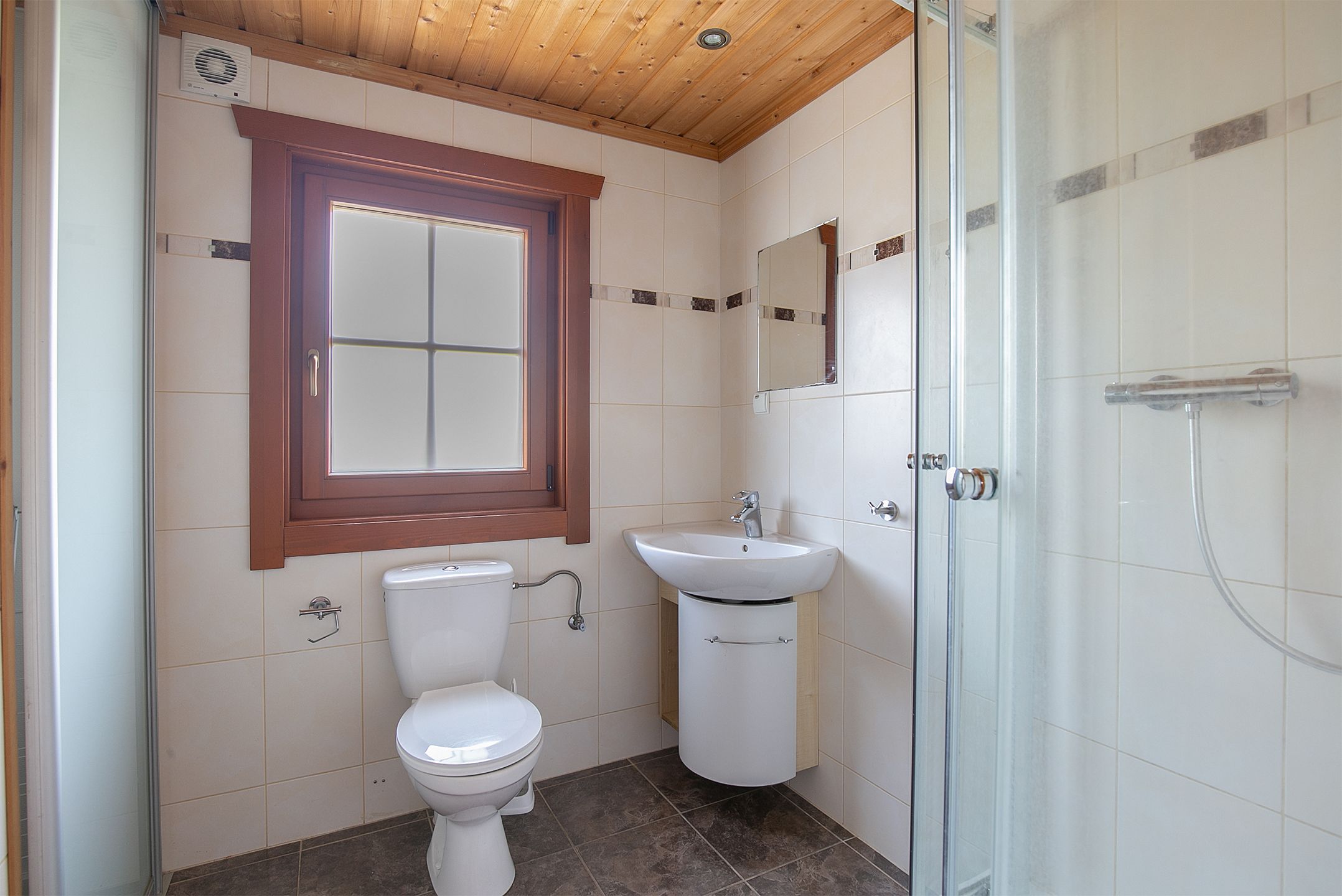 Foto 12 van Akerstraat 153-84