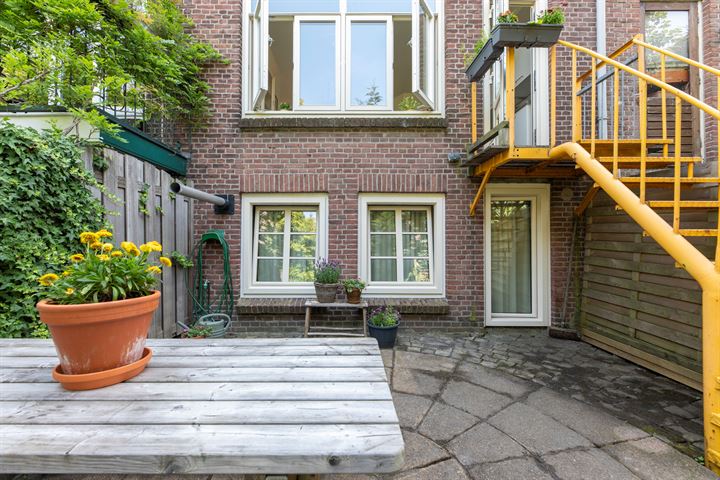 Bekijk foto 30 van Willem van Hillegaersbergstraat 71-A