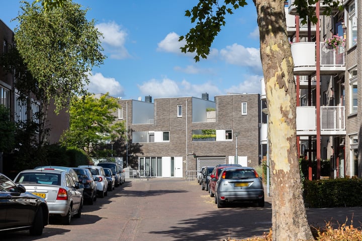 Bekijk foto 31 van Beurtvaartstraat 75