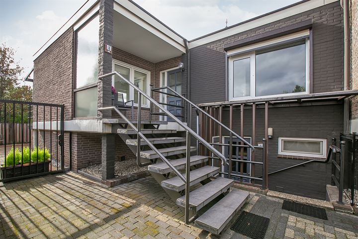 View photo 4 of Venloseweg 18-&18A+B