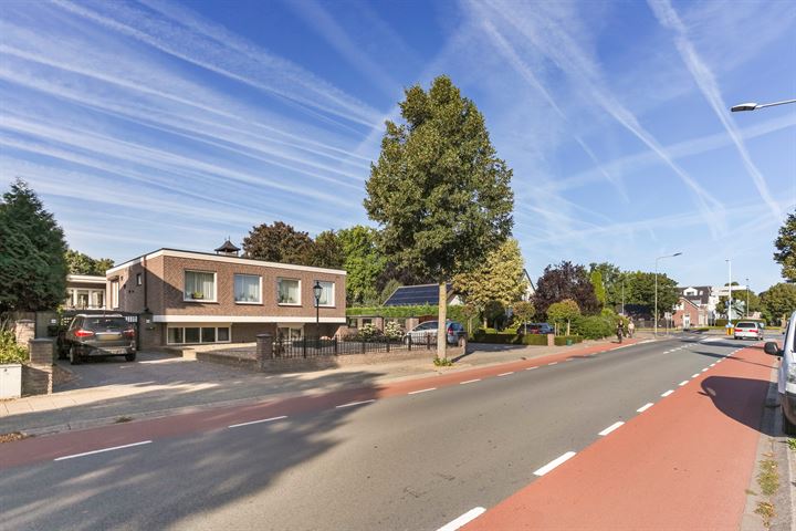 View photo 94 of Venloseweg 18-&18A+B