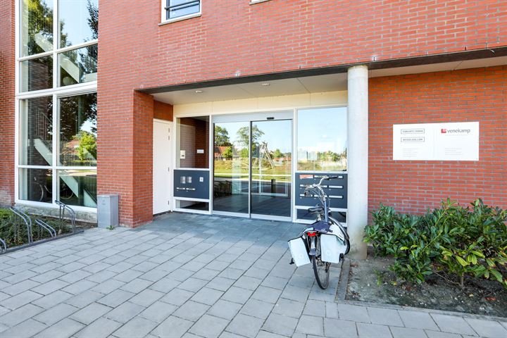 View photo 2 of Willem Lodewijkstraat 55