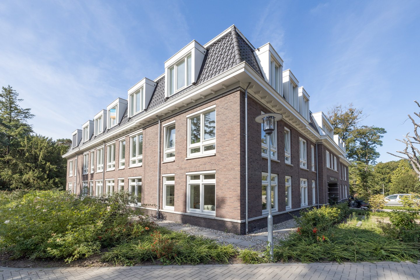 Bekijk foto 2 van Prins Hendriklaan 30