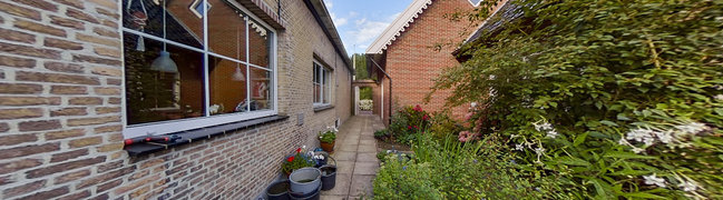 Bekijk 360° foto van Tuin van Voorstraat 10