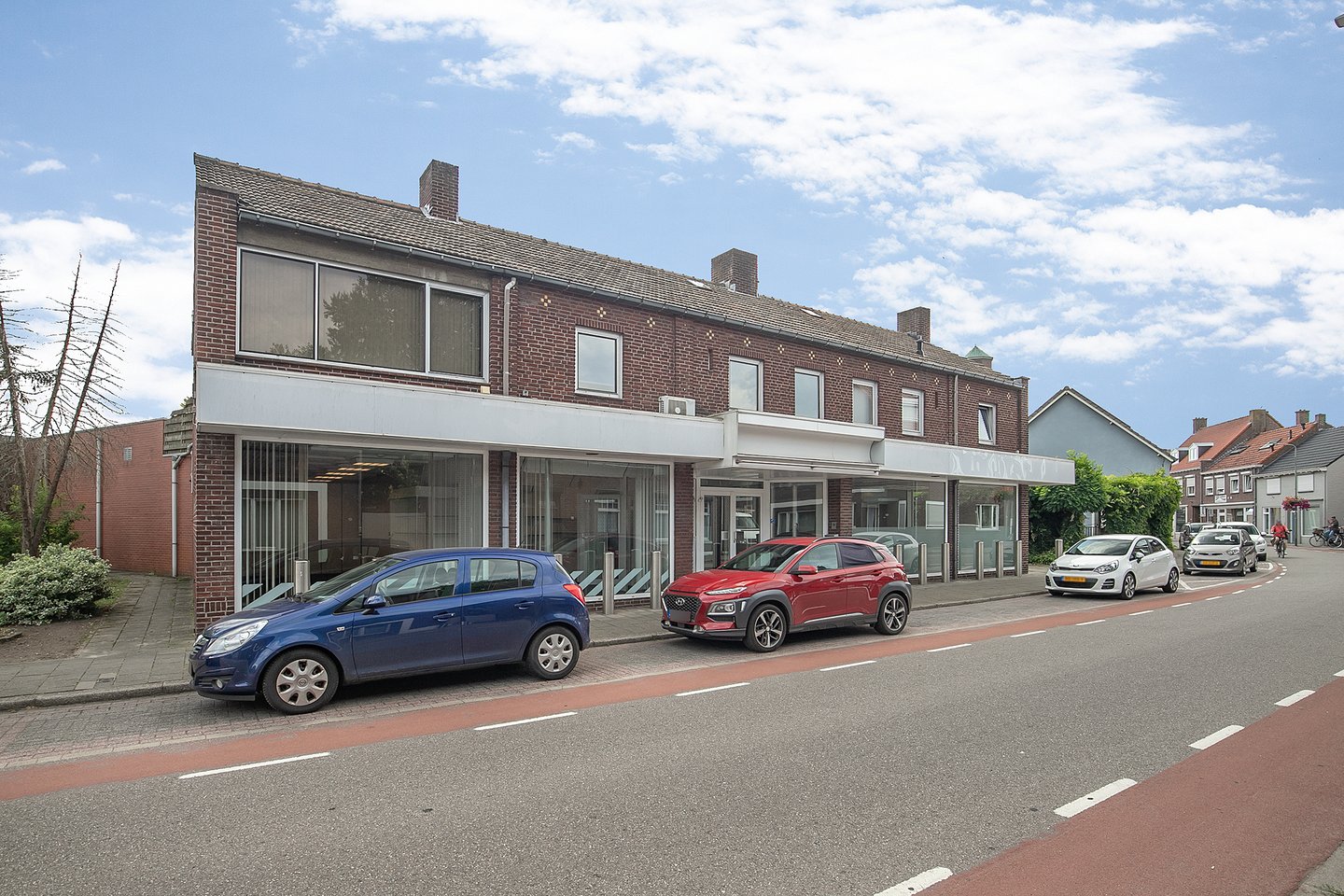 Bekijk foto 2 van Loevestraat 22