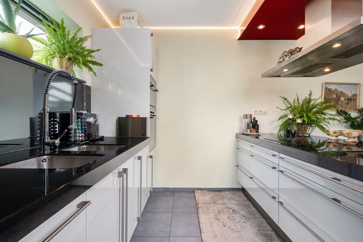 Photo 14 of 's-Gravenweg 625-C