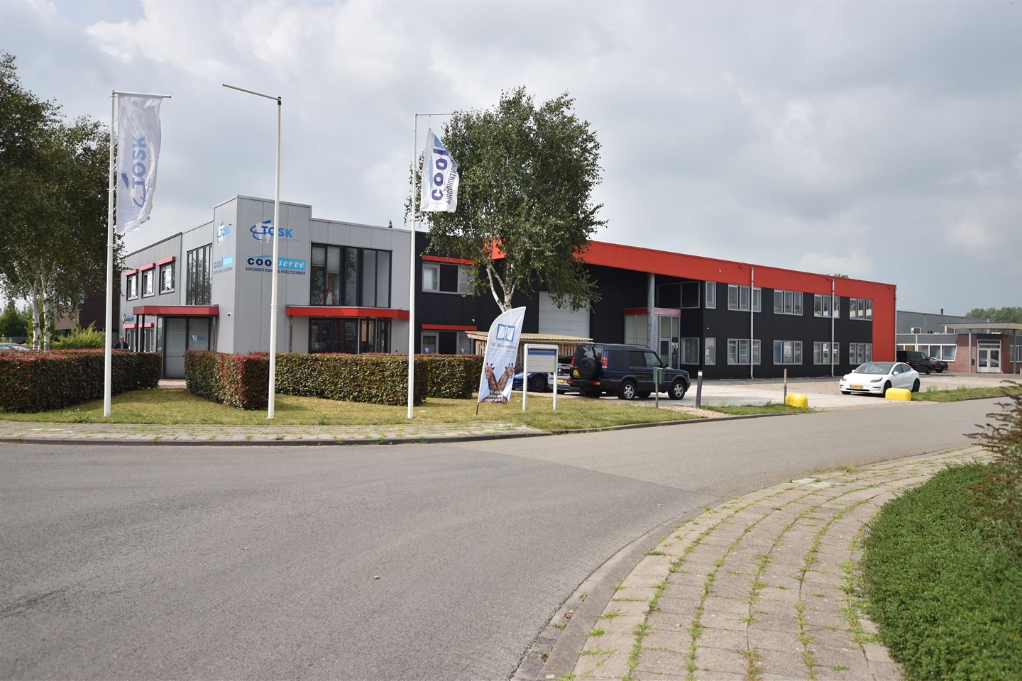 Bekijk foto 2 van Businesspark Friesland-West 35--35A