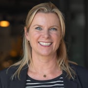 Sandra van der Burg - Commercieel medewerker