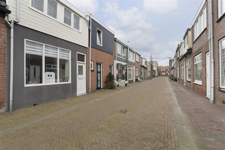 Bekijk foto 1 van Diaconiestraat 32