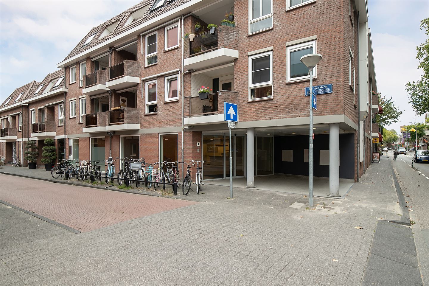 Bekijk foto 3 van Nieuwe Markt 1