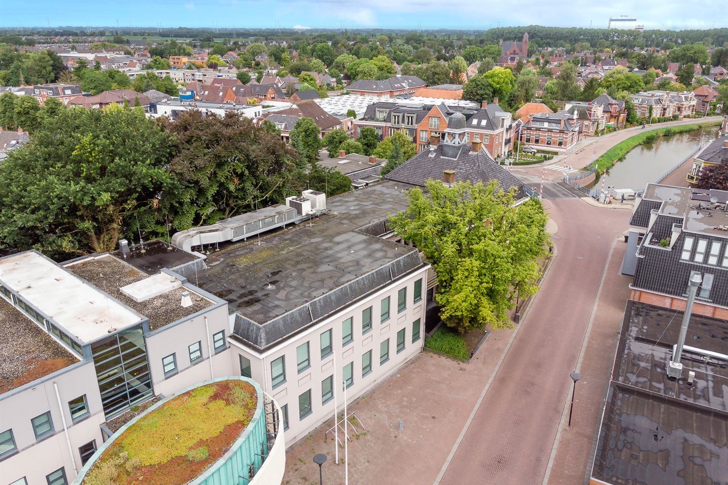 Bekijk foto 3 van Schoolstraat 1