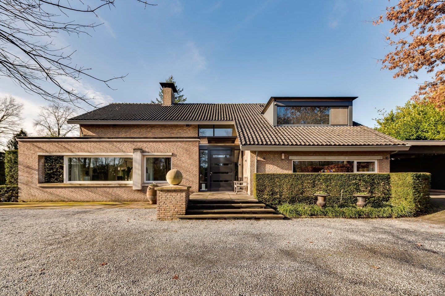 View photo 1 of De Smelen 121