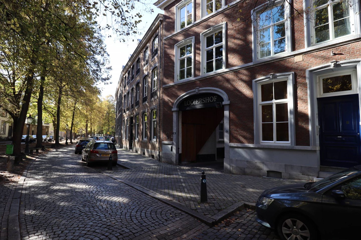 Bekijk foto 3 van Looiershof 10 a