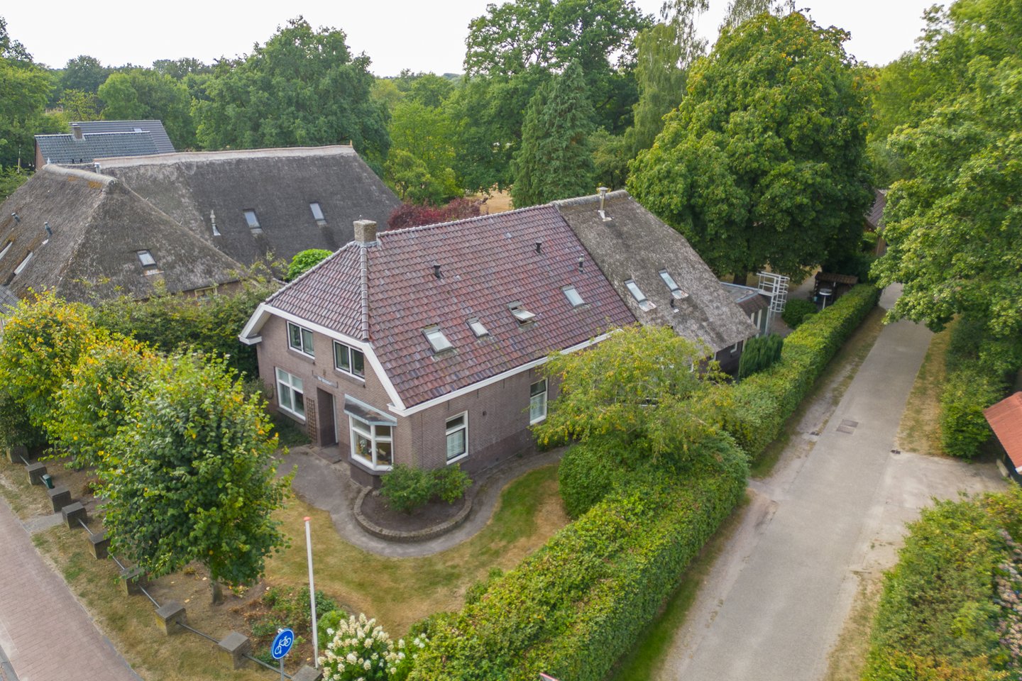 Bekijk foto 1 van Hoofdstraat 14