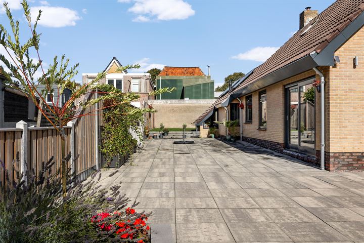 Bekijk foto 41 van Dordtse Straat 33