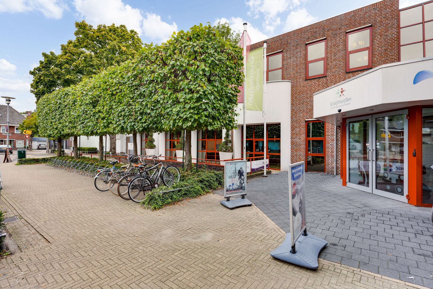 Bekijk foto 2 van Patronaatsplein 7