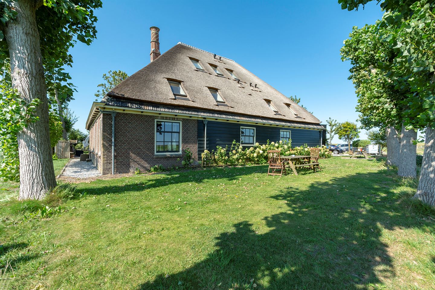 View photo 3 of Trapweg 1