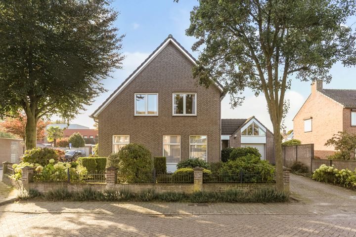 Huis Te Koop: St. Odastraat 38 5804 BN Venray [funda]