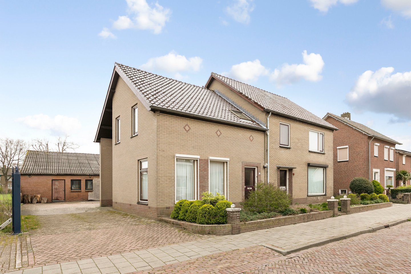 Bekijk foto 2 van Dalemstraat 10 + 10-a