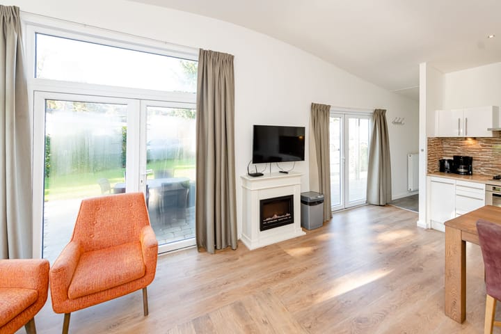 Foto 22 van Akerstraat 153-125