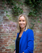 Suzanne (S.) Bouwmeester - Commercieel medewerker