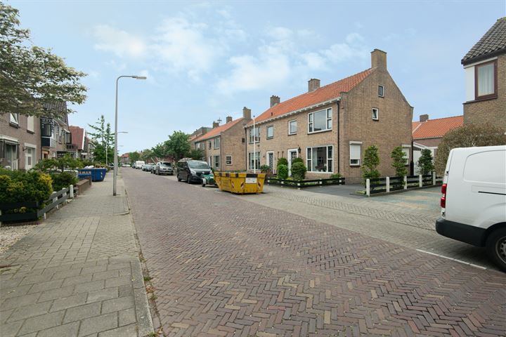 Bekijk foto 53 van Burgemeester Meijboomstraat 12-+ LOODS