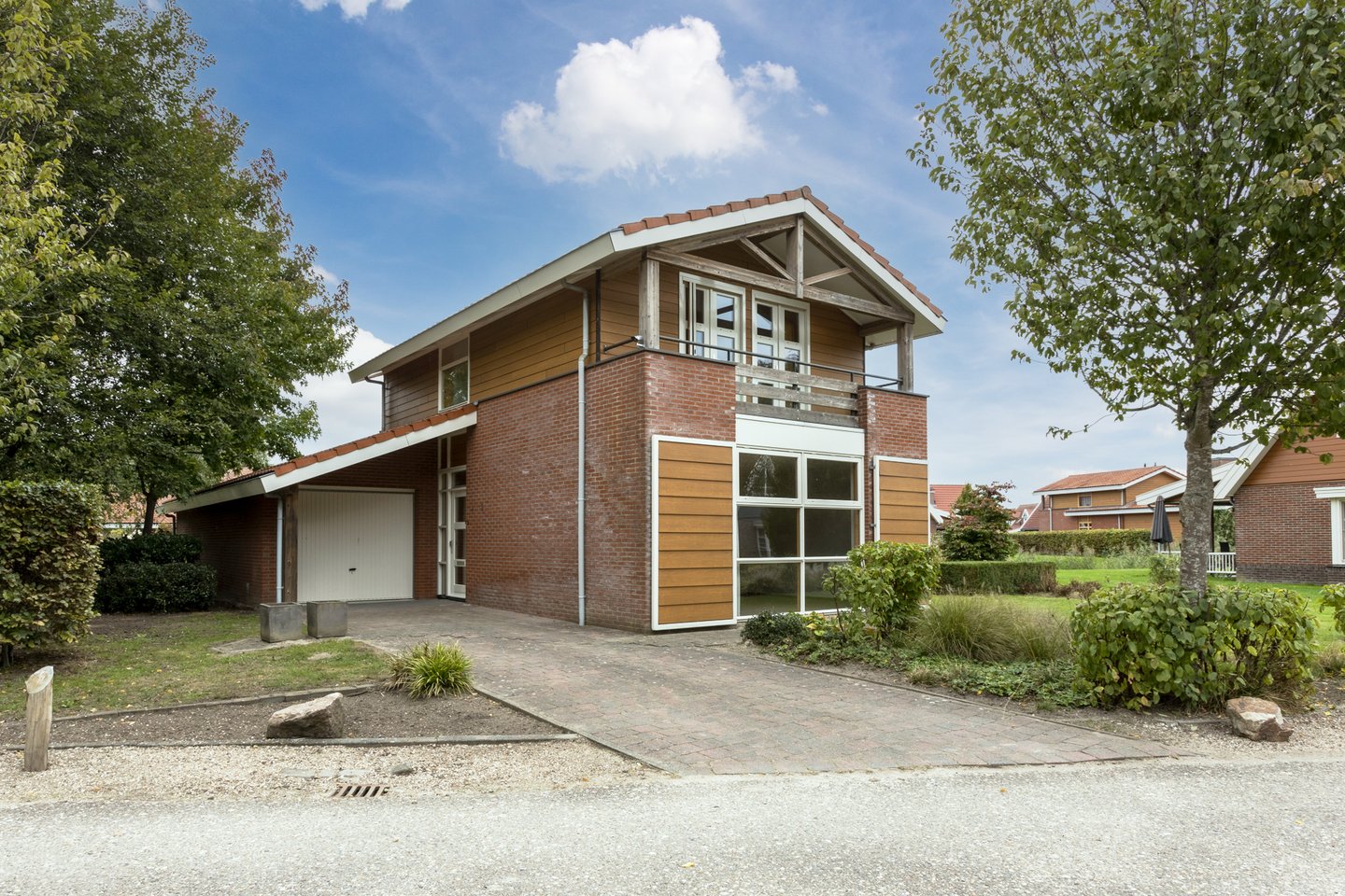 Bekijk foto 1 van Hierdense beek 1