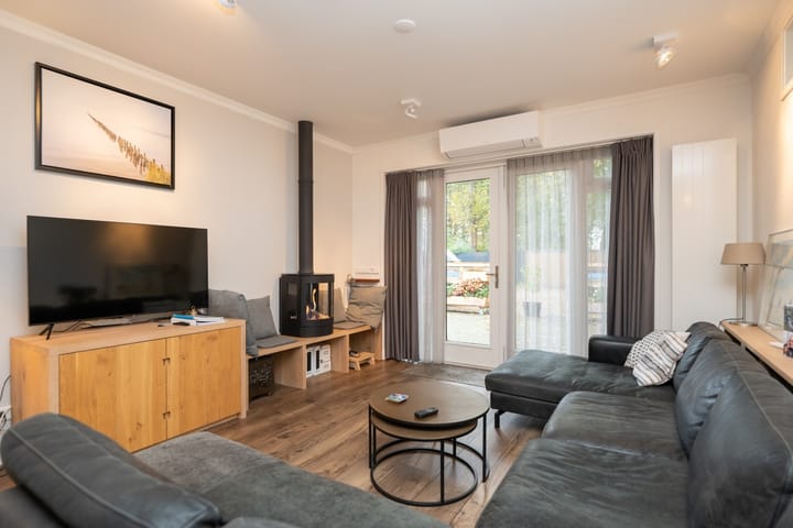 Foto 23 van Vismarkt 7-7A