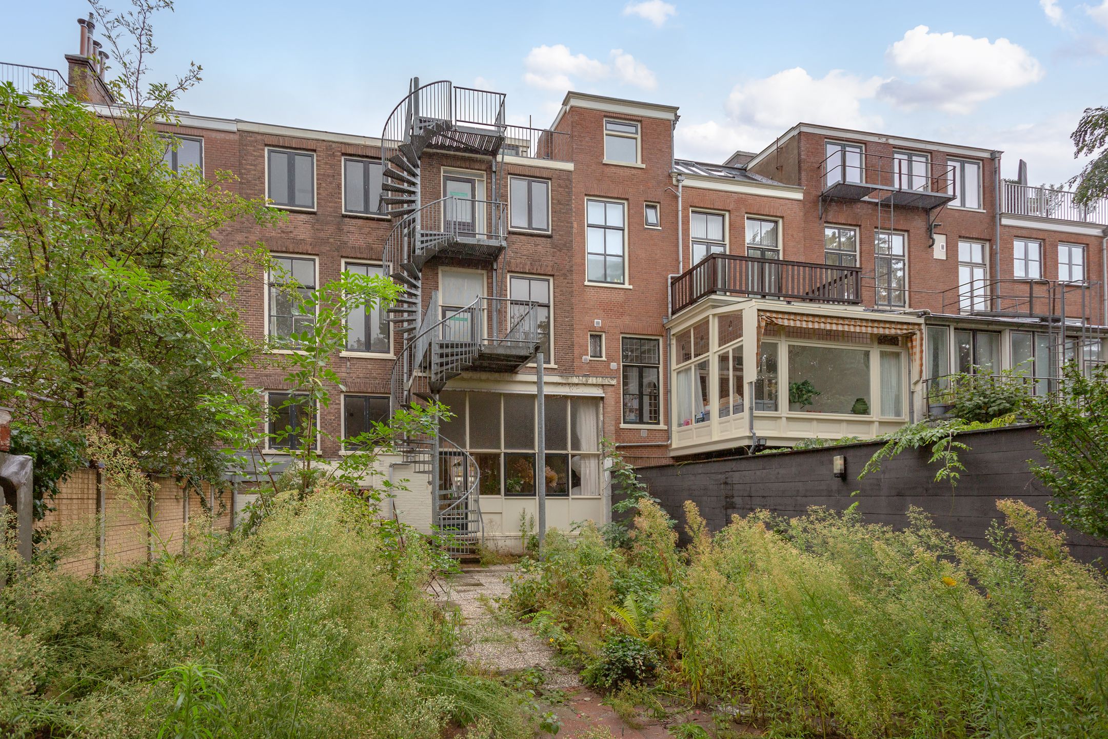 Photo 21 of Wilhelminastraat 42