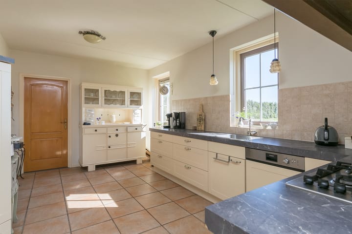 Photo 3 of Papeweg 2