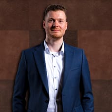 D.H.M. (Dennis) van den Corput - Real Estate Advisor