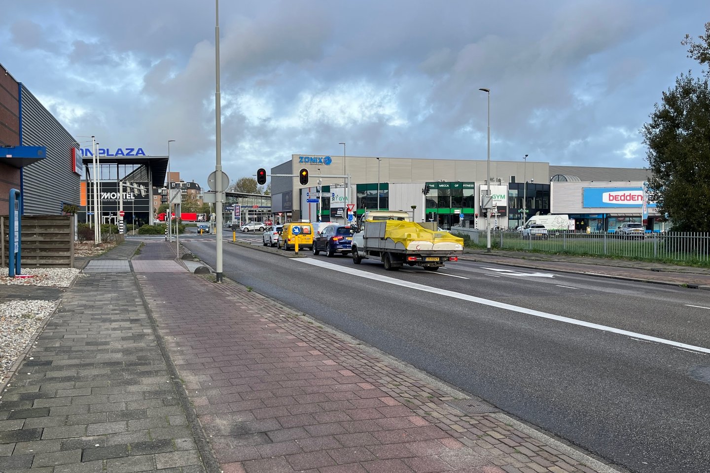 Bekijk foto 2 van Wijkermeerweg 72