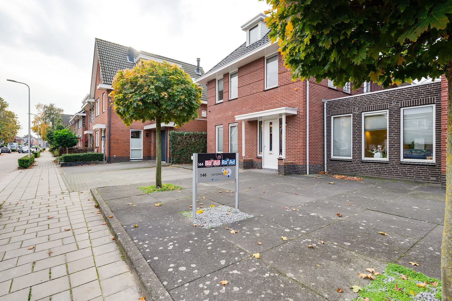 Bekijk foto 2 van Dorpstraat 144