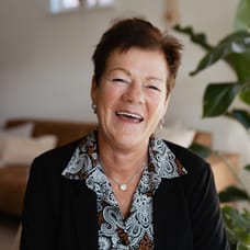 Dinie van Olst - Secretaresse