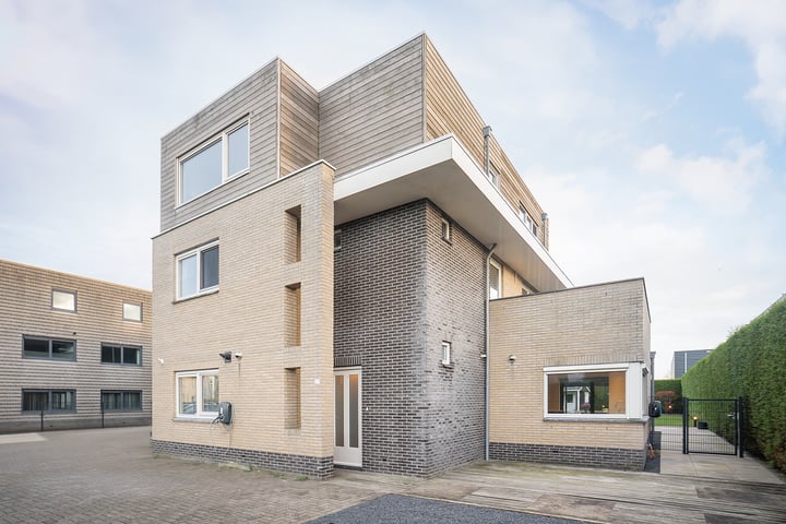 Apolloweg 325 327, Lelystad