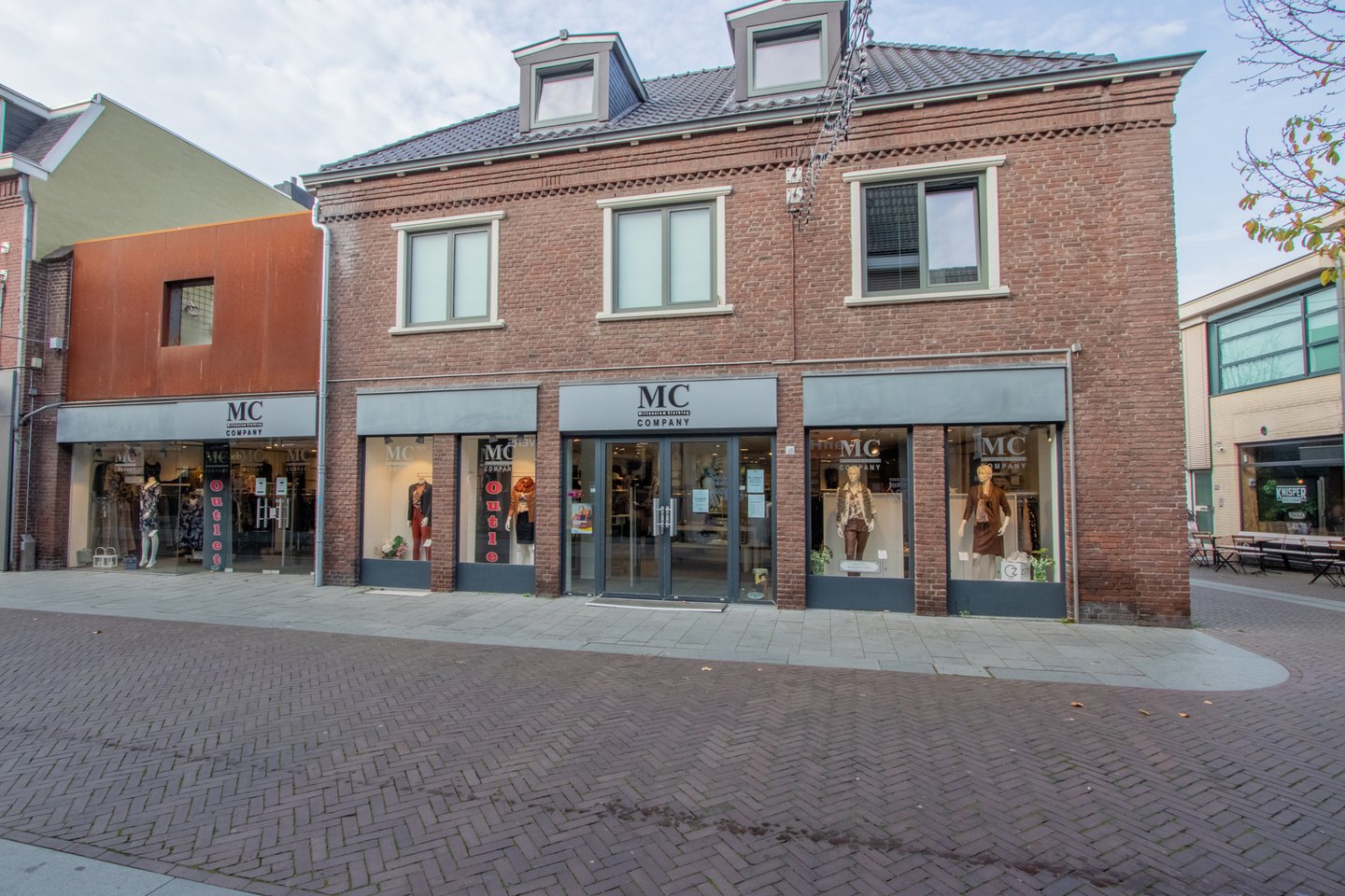 Bekijk foto 1 van Grotestraat 56