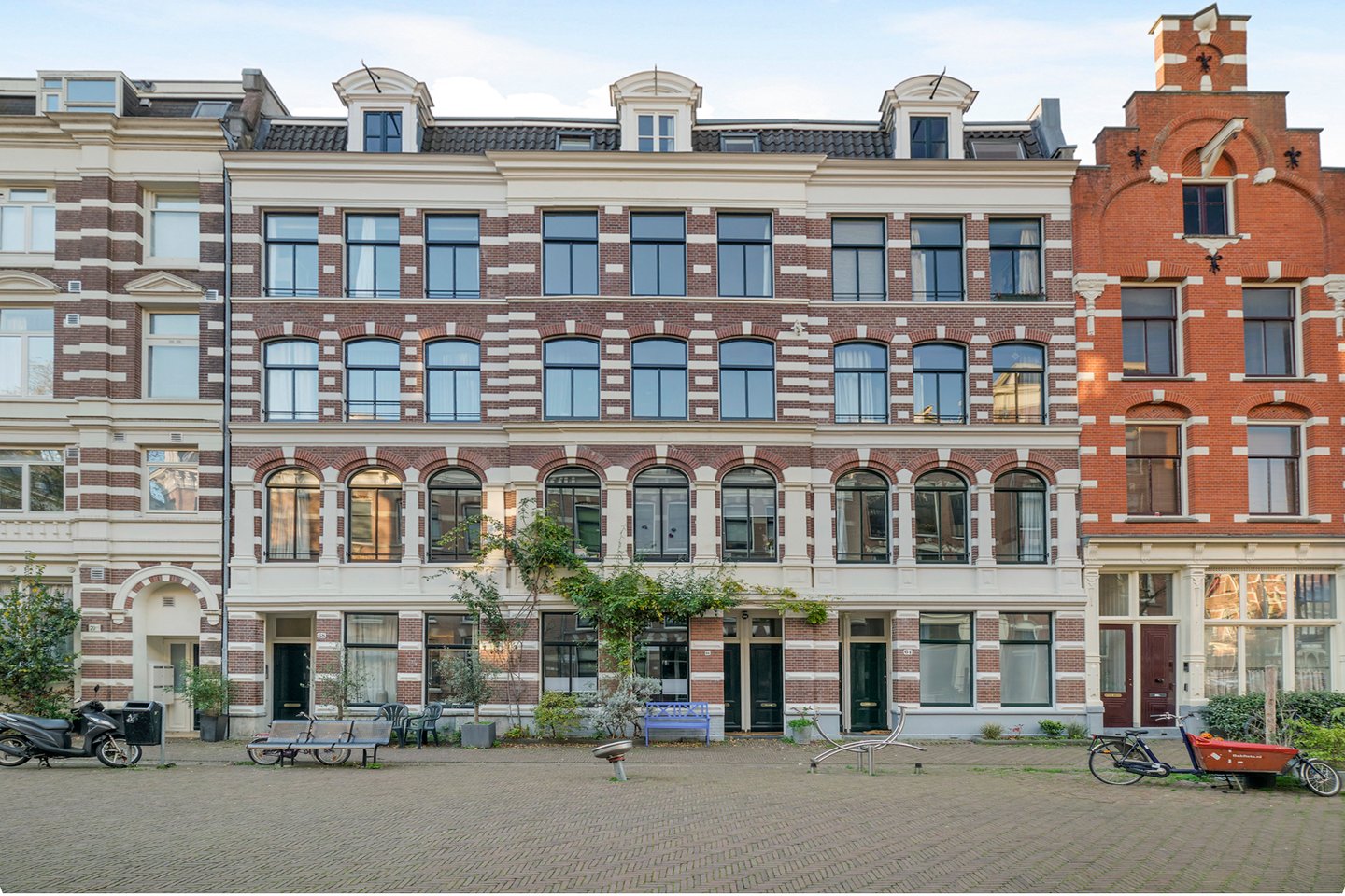 Bekijk foto 1 van Swammerdamstraat 66 IV
