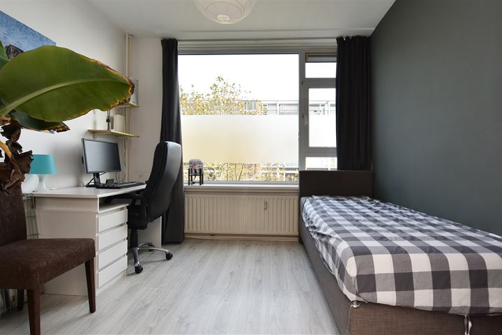 View photo 19 of Louis Davidsstraat 317