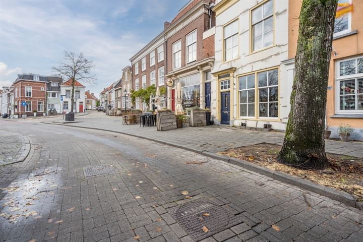 Bekijk foto 45 van Moeregrebstraat 82