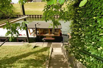 View photos