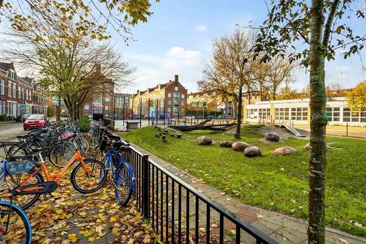 Bekijk foto 16 van Adamshofstraat 150-B