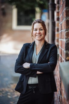 Monique van der  Meer, Nieuwbouwspecialist  - Officemanager