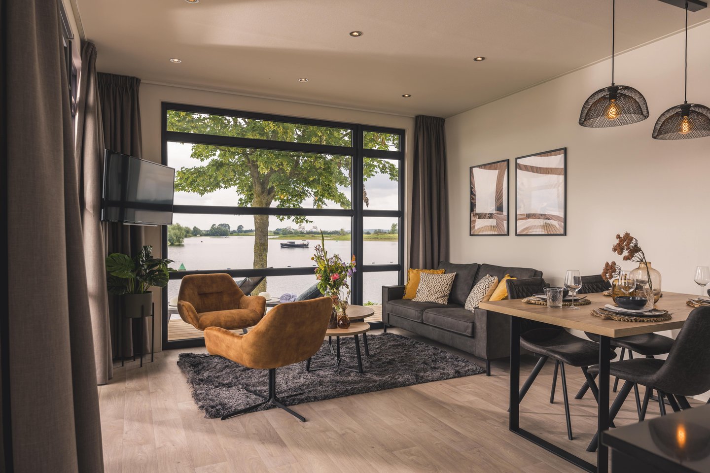 Bekijk foto 3 van Villa Maritiem