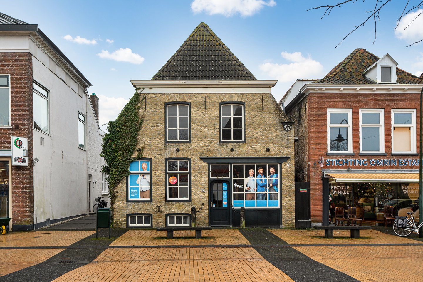 Bekijk foto 1 van van Harenstraat 18